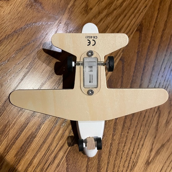 Cathay Pacific Pullback Wooden Toy Plane - Picture 3 of 8